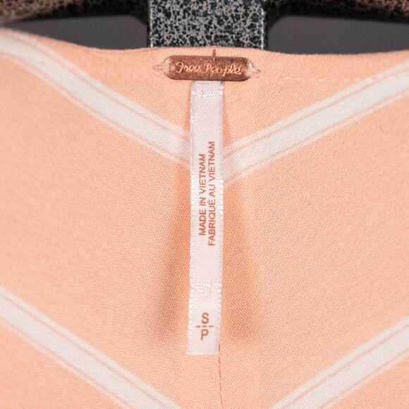 Free People Women's Ruffled Samifran Top Peach SZ SMALL Boho Romantic Feminine - Picture 5 of 5